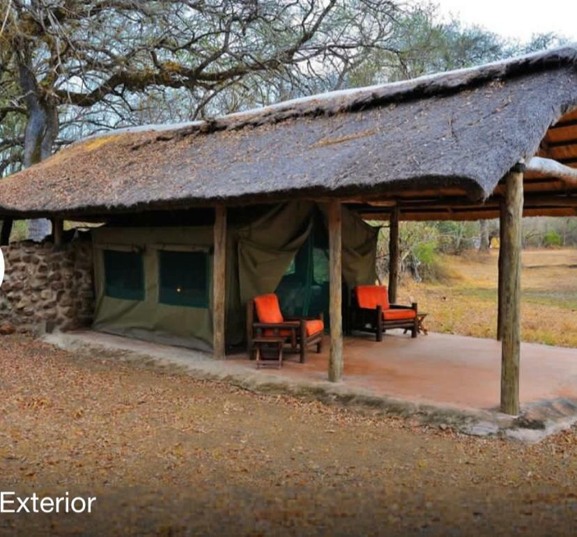 Hippo Lodge Kafue Екстериор снимка